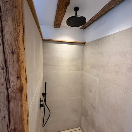 Mirca With Seaview - Charming Stonehouse Appartement Mirce